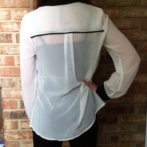 💝SOLD💝Tuxedo Style Button Down - Picture 2 of 2