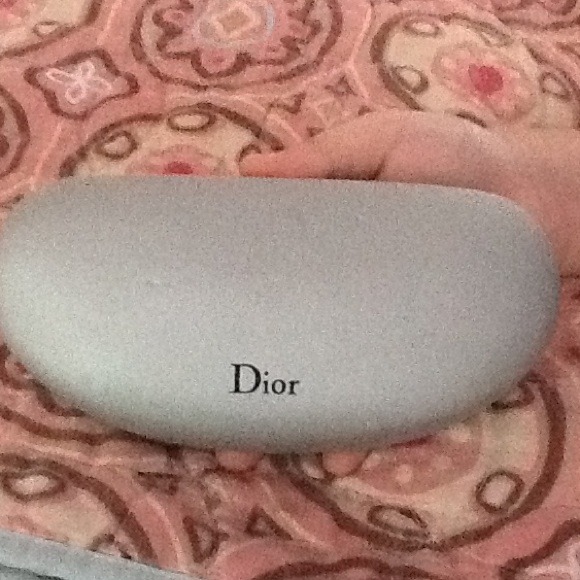Dior Sun glasses authentic - Picture 4 of 4