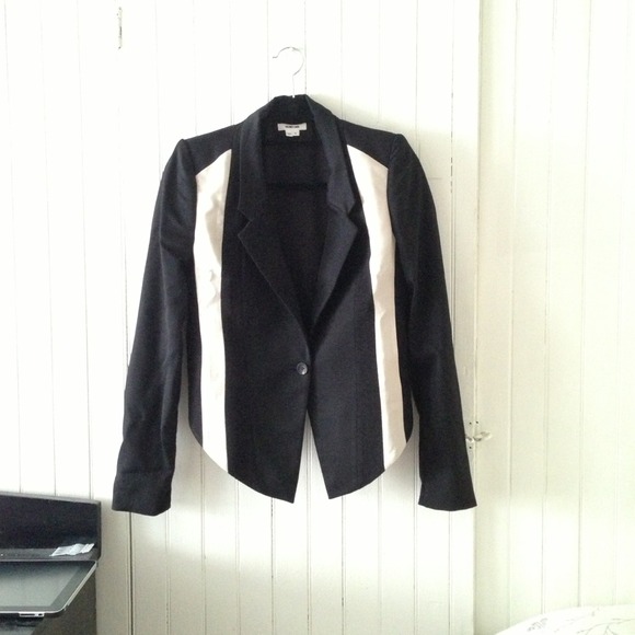 Helmut Lang Jackets & Blazers - 🚫 sold Helmut Lange black white blazer jacket