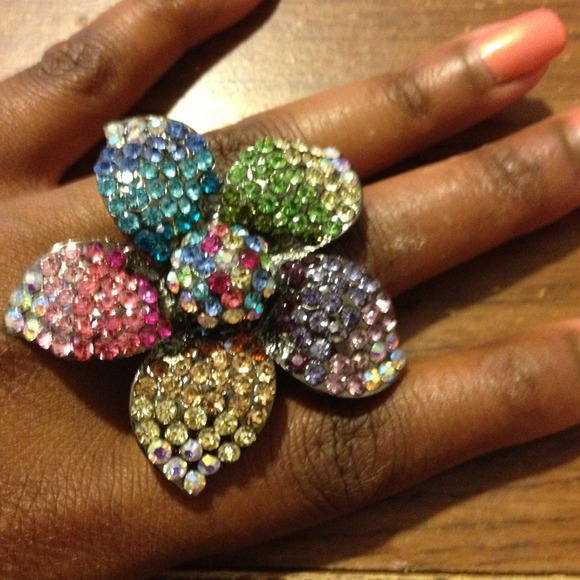 Cute sequince ring - Picture 2 of 3