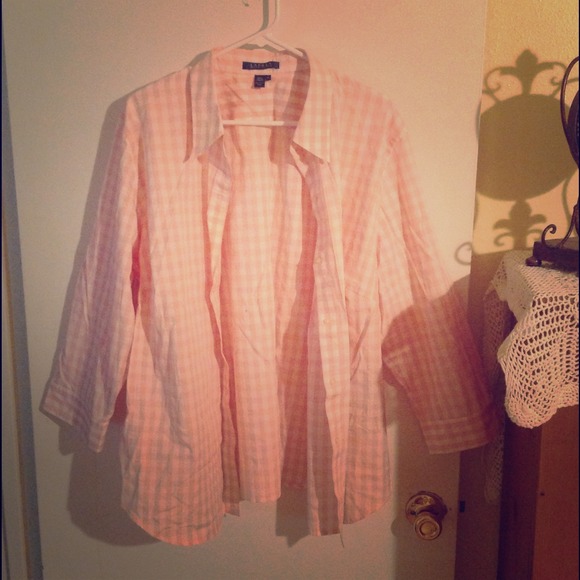 🚫SOLD🚫RALPH LAUREN Pink and White Button Up