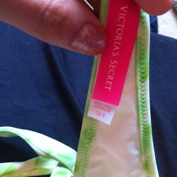 Victoria secret new bathing suit - Picture 2 of 3