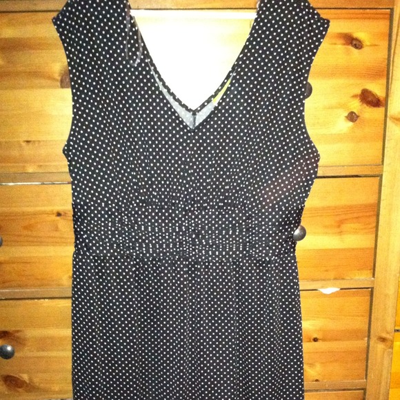 🚫Bundled🚫Black and white polka dot dress