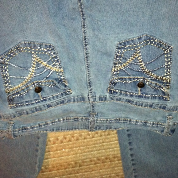 Jeans - Picture 3 of 3