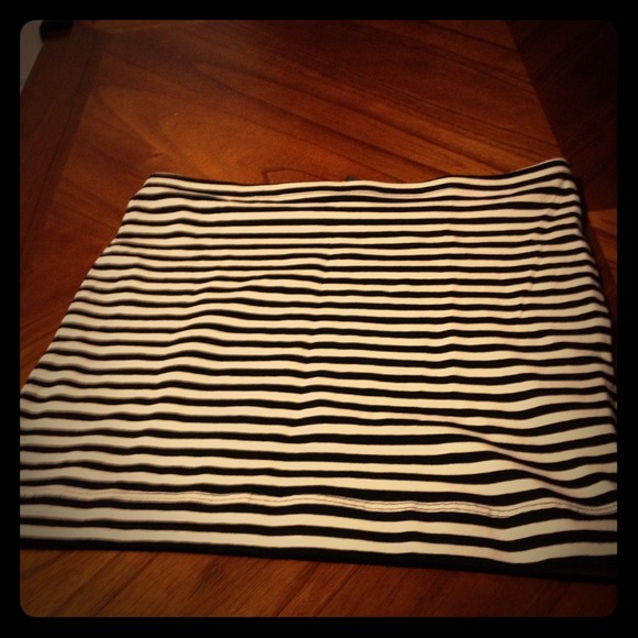 Stripped skirt