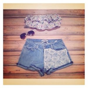 ADORABLE Summer Dream Ruffle Crop Top!