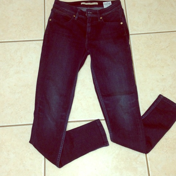 High waisted Levi's jeans