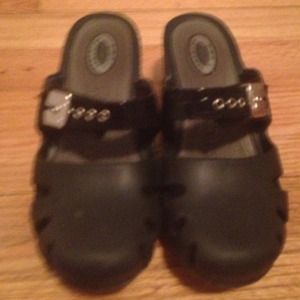 Size 7 black clogs.