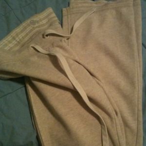 Traded/////Cream colored sweatpants