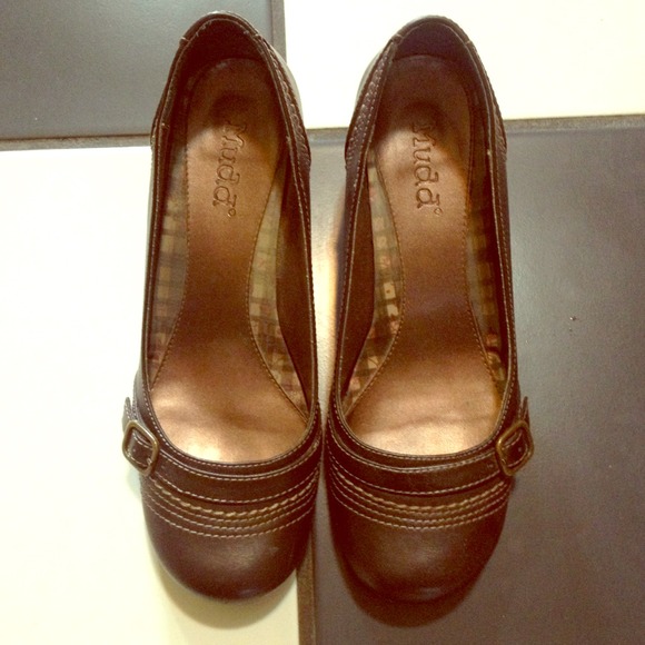 Bundle- brown kitten heels and wrap watch