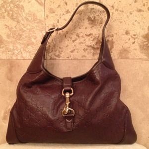 Gucci  purse! Hold