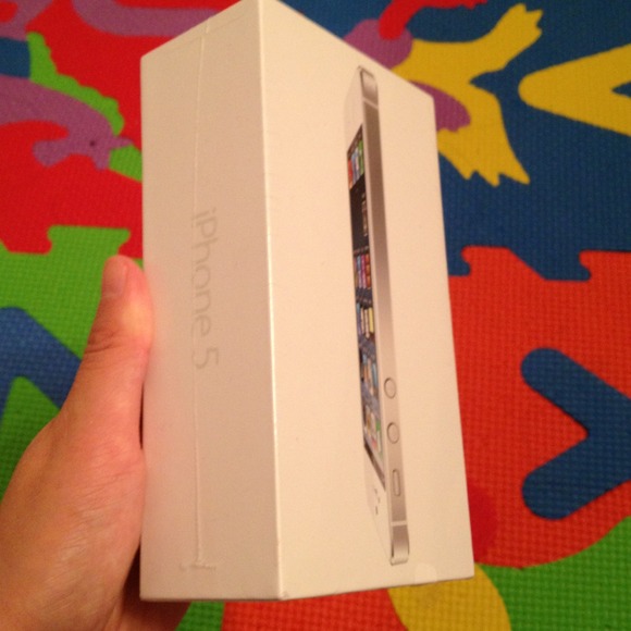 Accessories - An brand new iPhone5, factory unlocked.