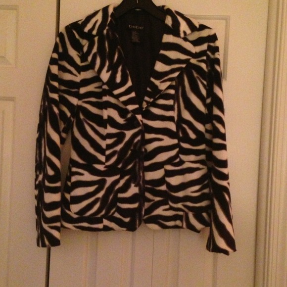 Sold!!    Black/white Bebe blazer