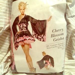 Cherry Blossom Geisha Halloween costume