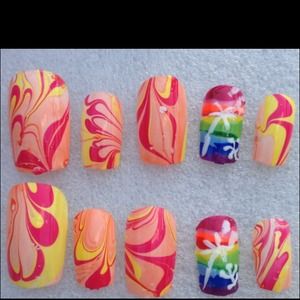 Summertime Marbled Nails With Handpainted Palmtree