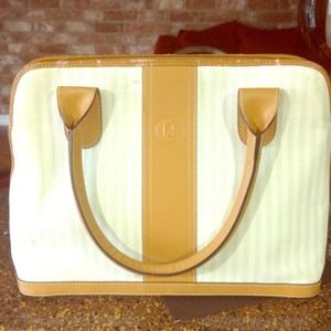 FENDI Handbag 100% authentic 💲👎Price Cut