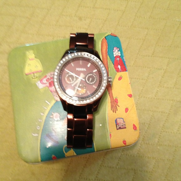 NWOT, chocolate brown watch