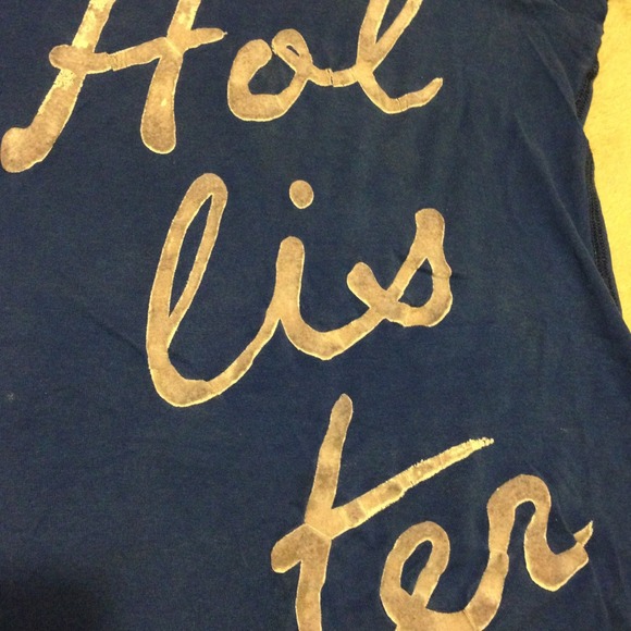 Hollister top - Picture 3 of 3