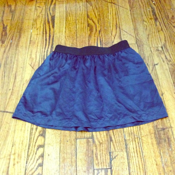 🎉BOGO FREE🎉✨NWOT✨ Forever 21 Skirt (navy blue) - Picture 1 of 2