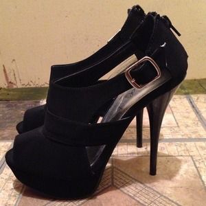 Black heels