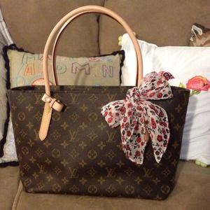 🚫SOLD🚫Louis Vuitton Raspail PM Satchel