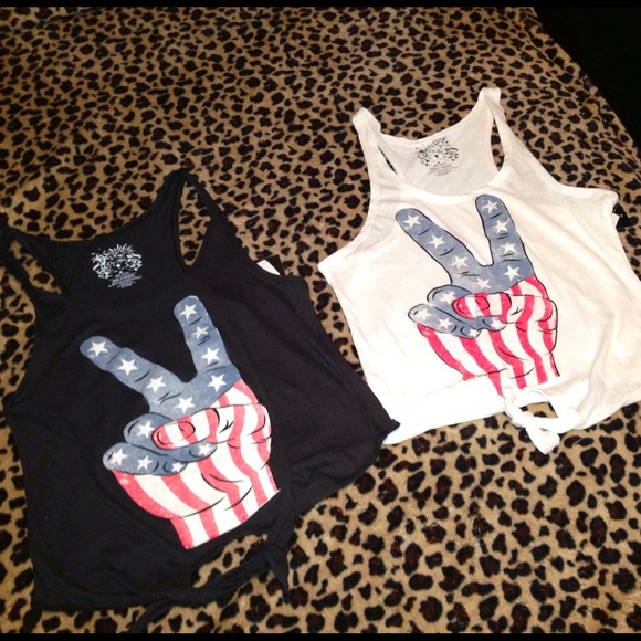 SOLD❌American Flag Peace Tank-Top BLACK MED.