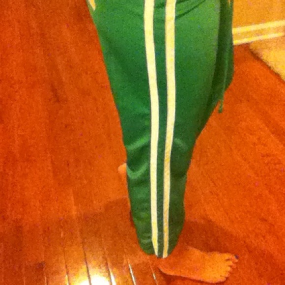 💚SOLD BUNDLE💚🌴HOLLISTER CROPS🌴 - Picture 4 of 4