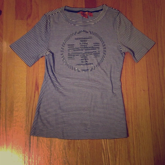 ❌*SOLD* ❌Tory burch sparkle logo tee