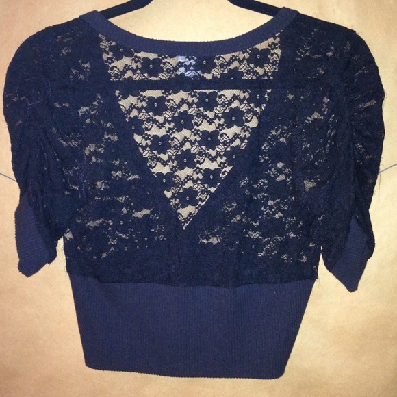 Black lace cardigan - Picture 2 of 2