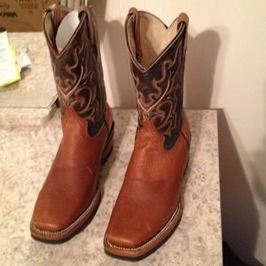 Leather cognac boots