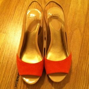 Brand new wedges Circa Joan and David Luxe coll.