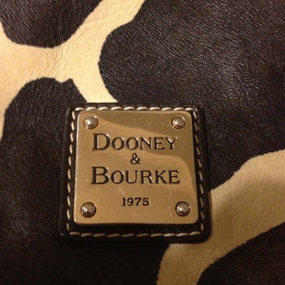 SOLD!!! Authentic Dooney&Bourke Large Giraffe Sac - Picture 2 of 4