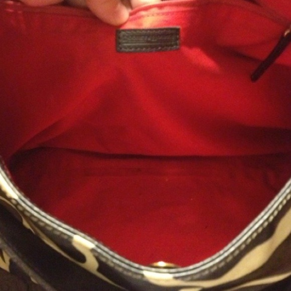 SOLD!!! Authentic Dooney&Bourke Large Giraffe Sac - Picture 3 of 4