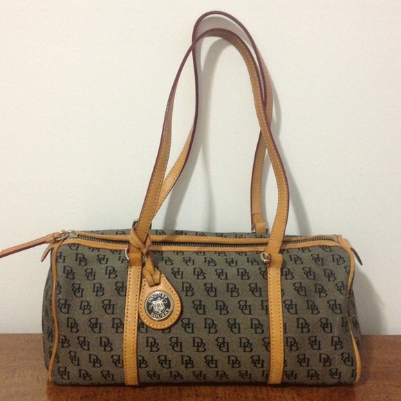 Dooney & Bourke Handbags - Dooney & Bourke Handbag