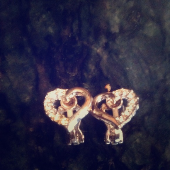 Silver Heart-Shaped Rhinestone Clip-On Earrings - Picture 1 of 1