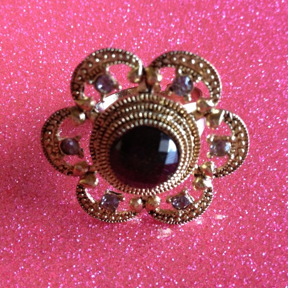 Adjustable Fashion Ring - Picture 1 of 4