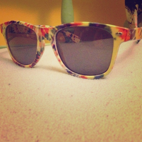 Tiedye rayban sunglasses tie dye