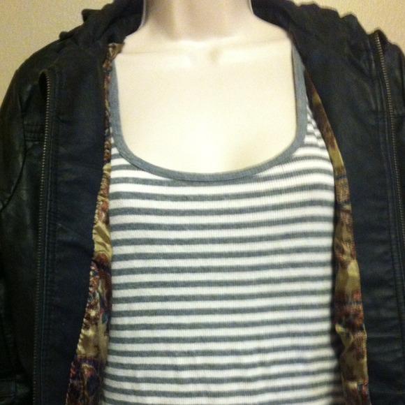 ✅SOLD✅ Ruffle Bomber Jacket - Picture 4 of 4