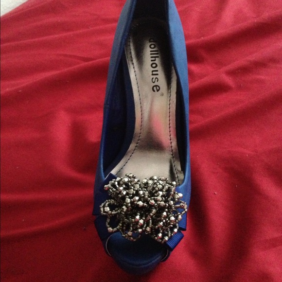 SOLD***Royal blue peep toe heels - Picture 2 of 4