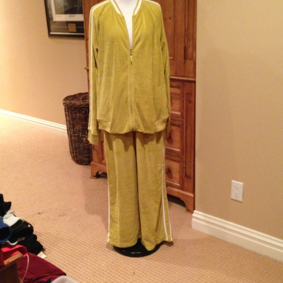 Lime green cotton sweat jacket and pants. - Picture 1 of 1