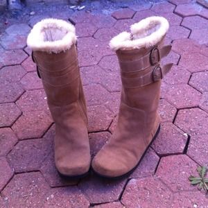 ❌BUNDLE❌High Sierra boots and black new boots