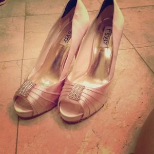 Champagne heels *reduced*