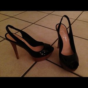 *SOLD* Jessica Simpson Peep toe Platform