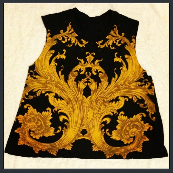 Urban Outfitters Tops - Cool Filigree Sleeveless T Urban Outfitters Nwt M