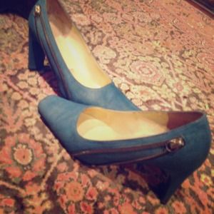 Three inch heels. blue. good for work.