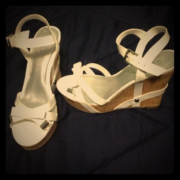 Guess sandals... Size 9