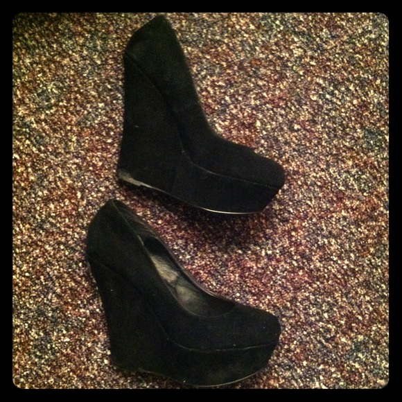 Steve Madden Swede Wedge Heels 😍👠