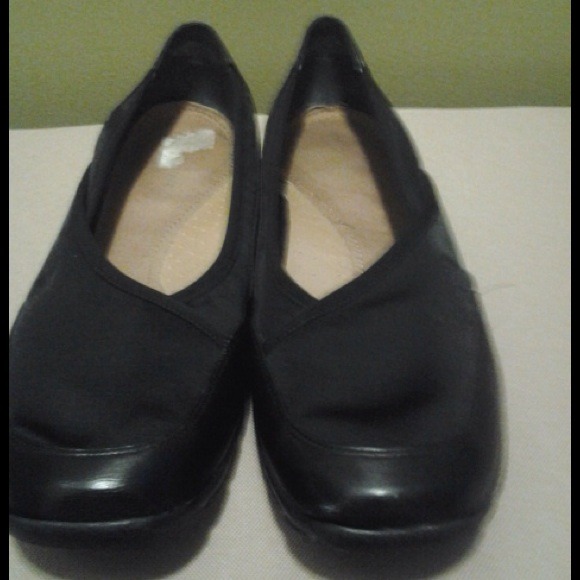 SOLD IN BUNDLE Black all day comfort work shoes