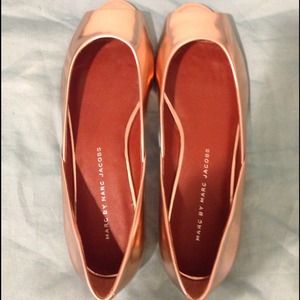 Marc by Marc Jacobs rose gold peep-toe flats - NEW