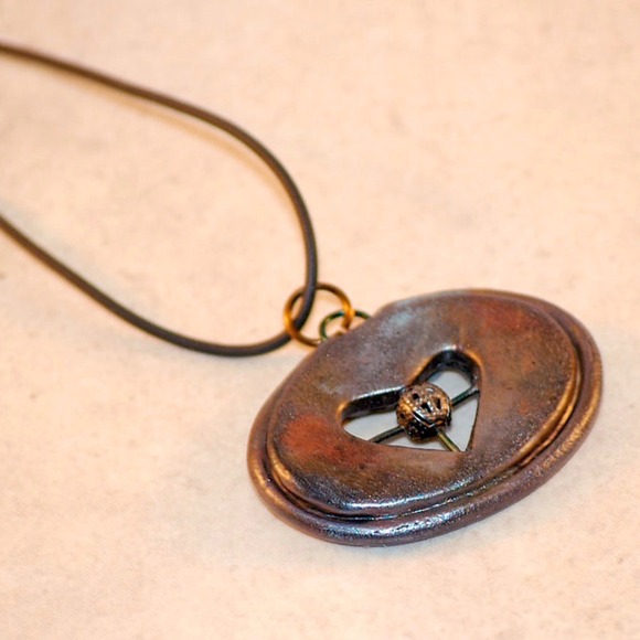Intricate heart design necklace - hand crafted 💙